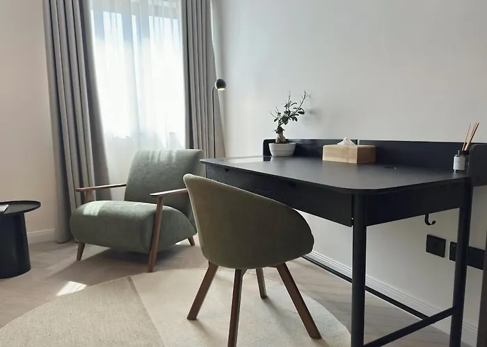 Apartman Stunning Seafront Apartment, Panoramic Sea Views *