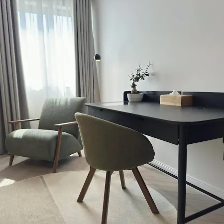 Apartment Stunning Seafront Apartment, Panoramic Sea Views *